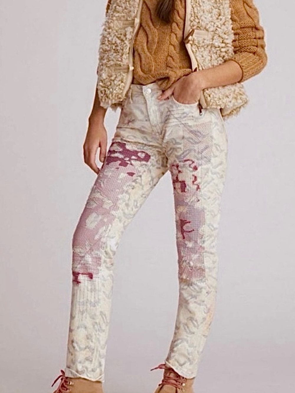 Anthropologie Pilcro Camo Appliqué Stitched Slim Boyfriend Jeans 31 EUC
